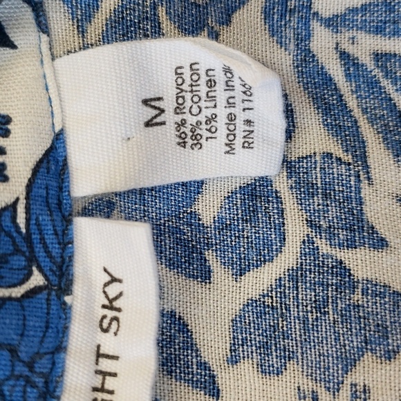 Midnight Sky, Blue and White Linen Blend Floral Crop Top/Jacket - Picture 5 of 6